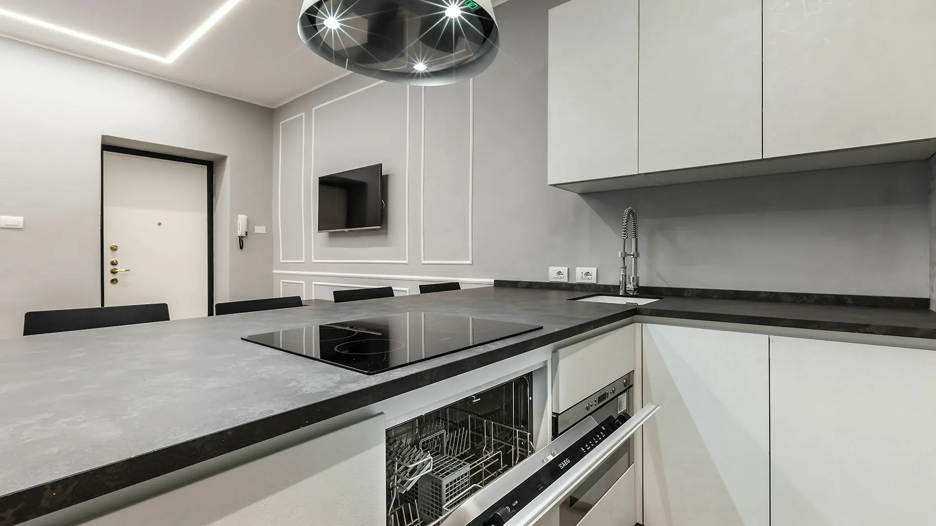 Porta Nuova Apartment Milan 0*,  Italy
